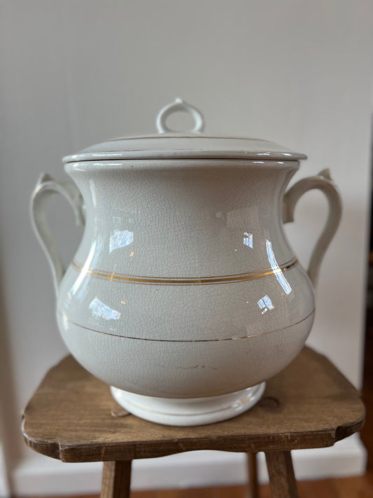 Mercer Semi-Vitreous Chamber Pot