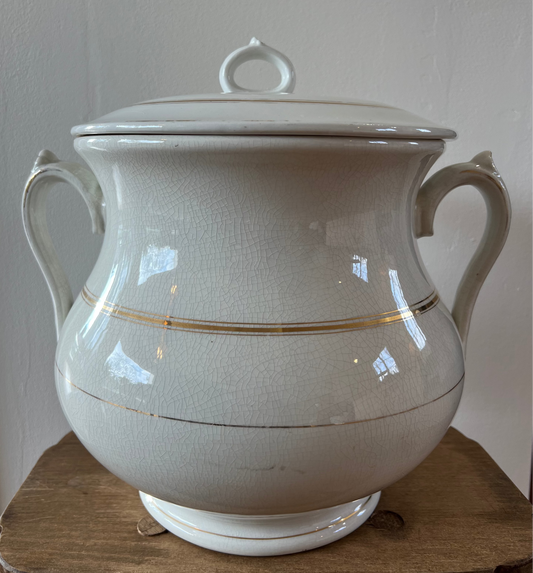 Mercer Semi-Vitreous Chamber Pot