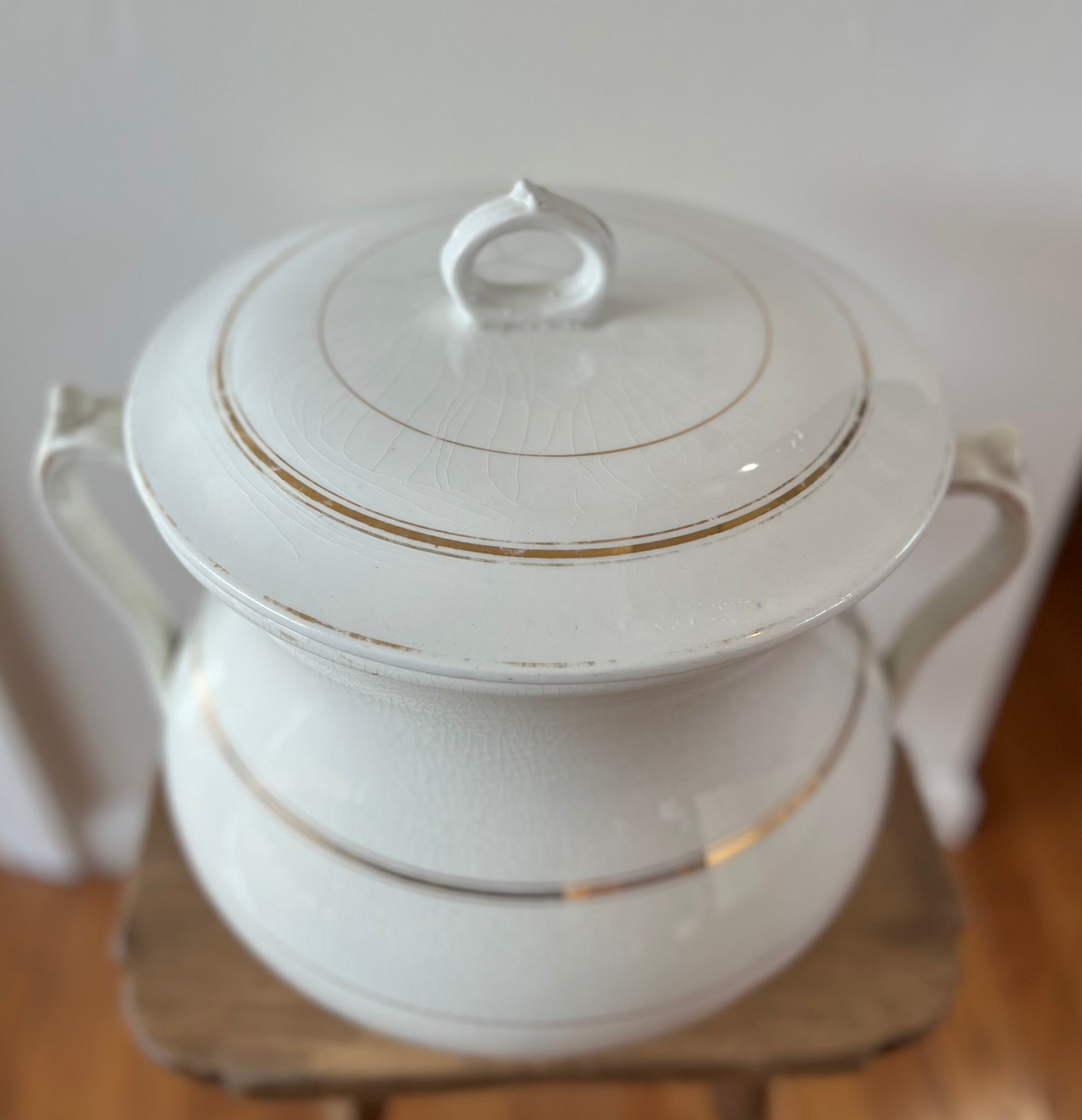 Mercer Semi-Vitreous Chamber Pot