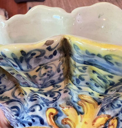 Vintage Italian Majolica Fan Vase – Bologna Cherub Putti Motif, by Angelo Minghetti