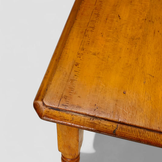 Rare Singer Sewing Company Tiger Maple Folding Sewing Table