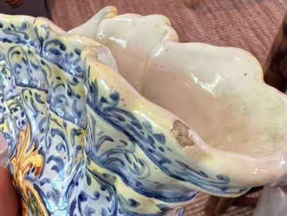 Vintage Italian Majolica Fan Vase – Bologna Cherub Putti Motif, by Angelo Minghetti