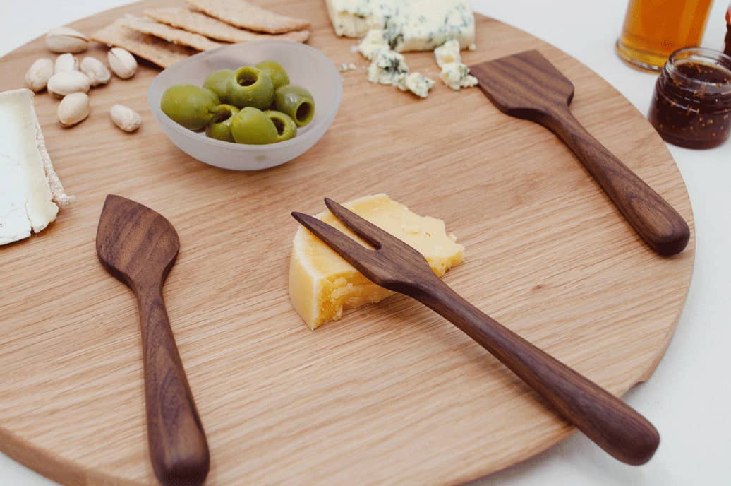 6.5" Handmade Walnut Wood Cheese Set