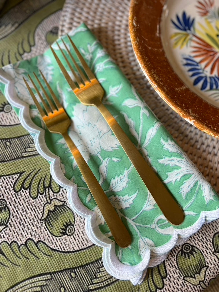 Scalloped Green & White Napkins, Set of 6