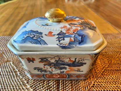 Imari Style Porcelain Sugar Box with Lid
