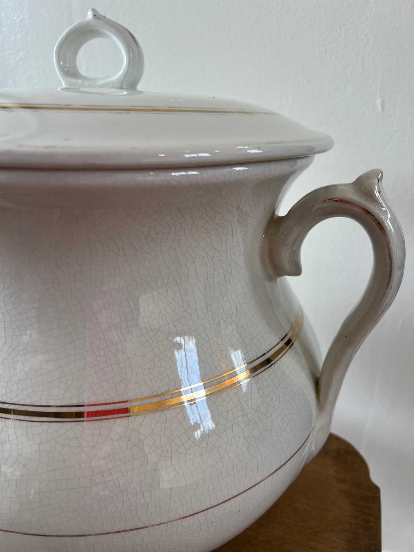 Mercer Semi-Vitreous Chamber Pot