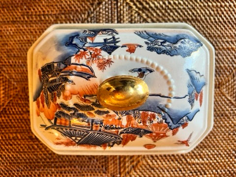 Imari Style Porcelain Sugar Box with Lid