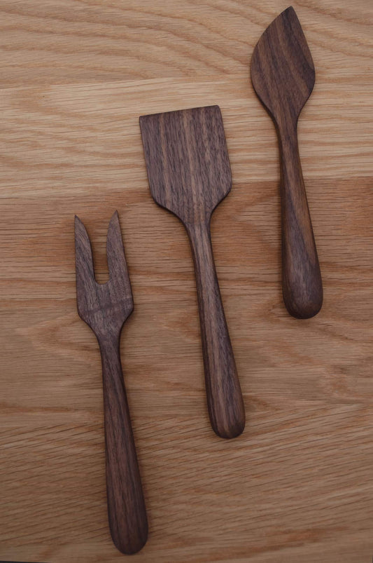 6.5" Handmade Walnut Wood Cheese Set